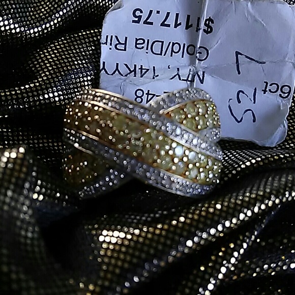 ๐๐ Yellow Diamond Ring - Picture 2 of 8